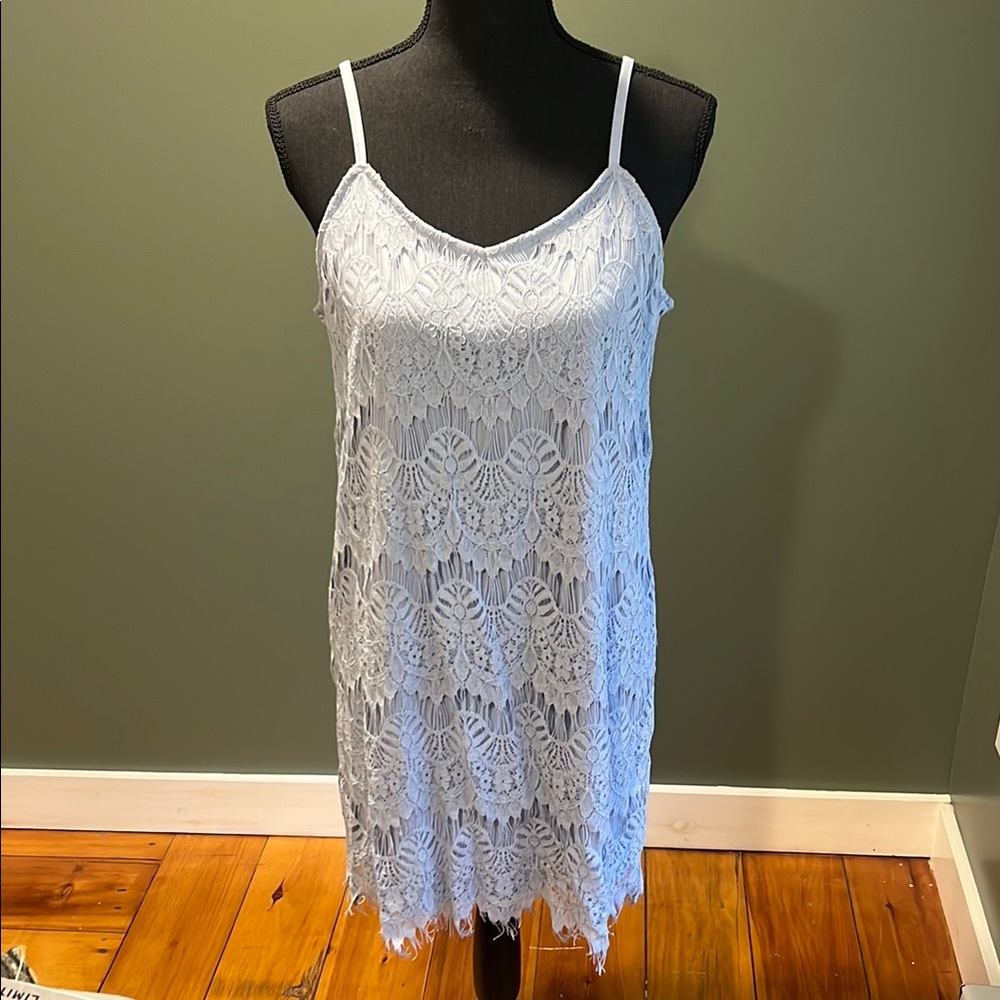 Love, Fire light blue lace dress